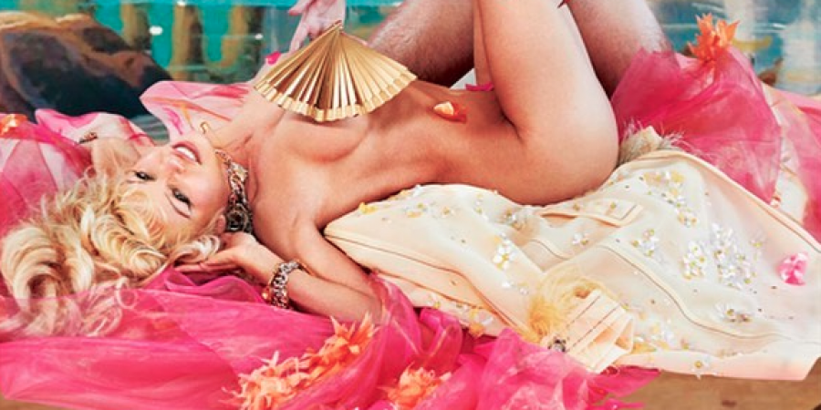 Pamela Anderson got naked again!