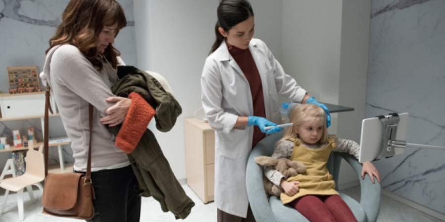 Netflix has just released trailers to two 'Black Mirror' episodes
