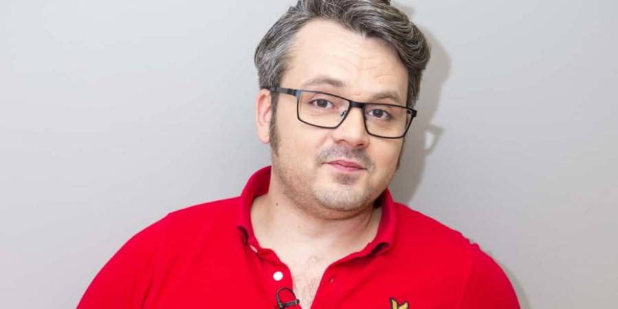 S Club 7's Paul Cattermole puts Brit award on eBay
