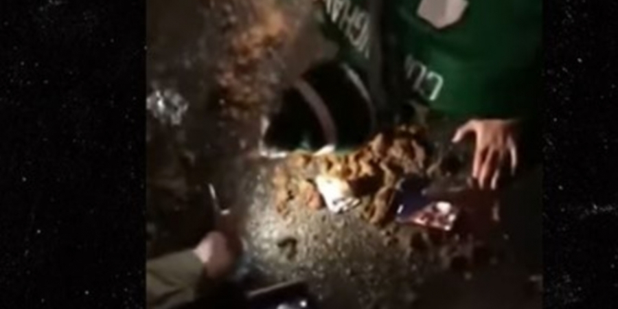 Philadelphia Eagles fans celebrates Superbowl win by eating horse poo!