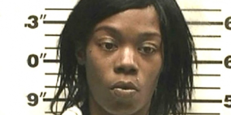 Woman hides drugs in her monster turd after being arrested