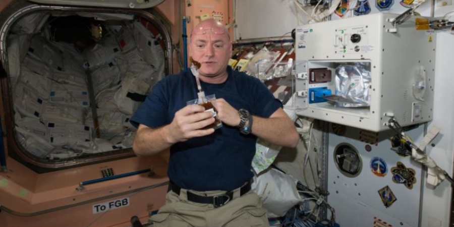 NASA sent an identical twin to space for a year & his entire face changed!