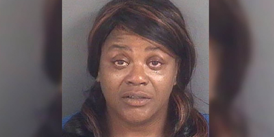 Woman arrested after forcing a blowjob on cable repairman