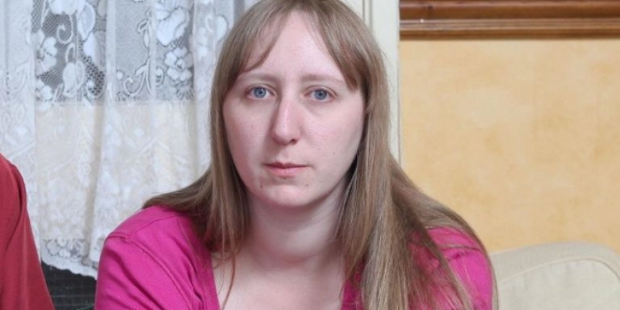 Woman goes 'sex crazy' & wants to shag other men after receiving a bump to the head