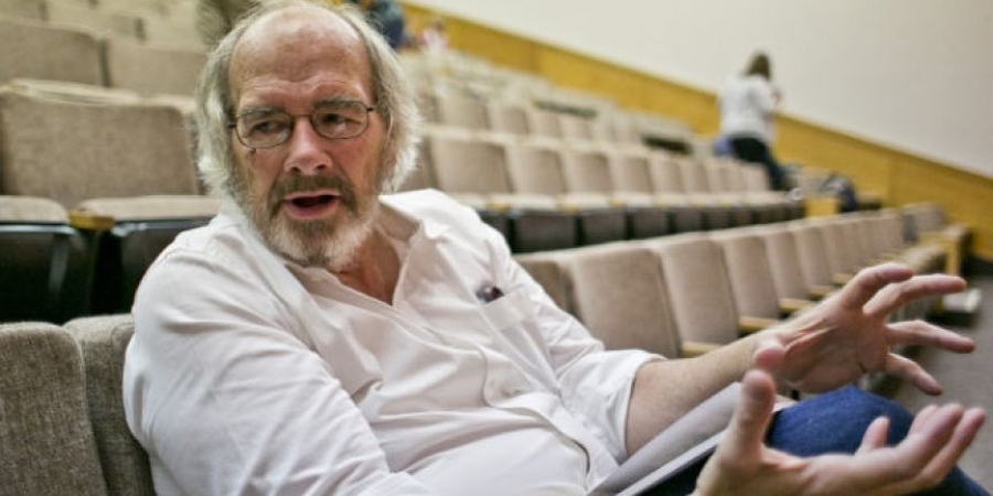 Top scientist claims we are 5 years away from bringing back dinosaurs