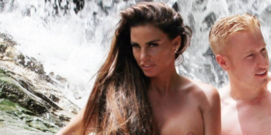 Katie Price's tits are officially a thing again!