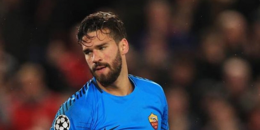 Liverpool goalkeeper Alisson Becked filmed banging 3 birds!