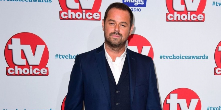 Danny Dyer calls David Cameron a Twat during TV Choice Award speech