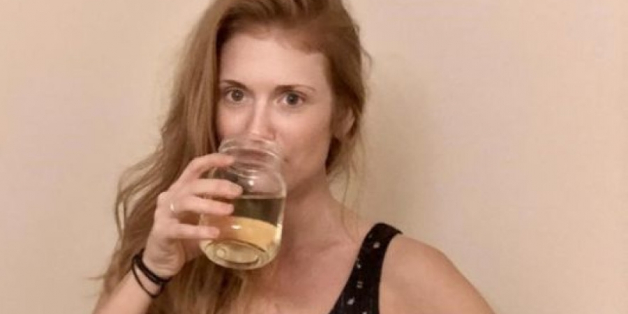 Woman drinks her own pee everyday in order to stay healthy