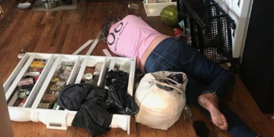 Cleaner trashes woman's flat and passes out after drinking all the booze
