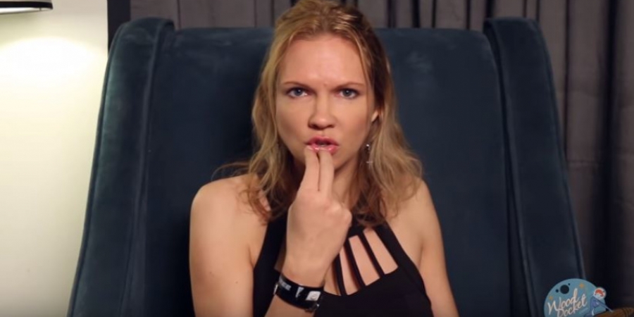 Porn stars discuss the time their co-stars pood on them during a scene!