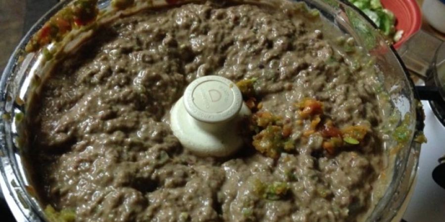 Woman murdered her boyfriend, blended him up and fed him to locals