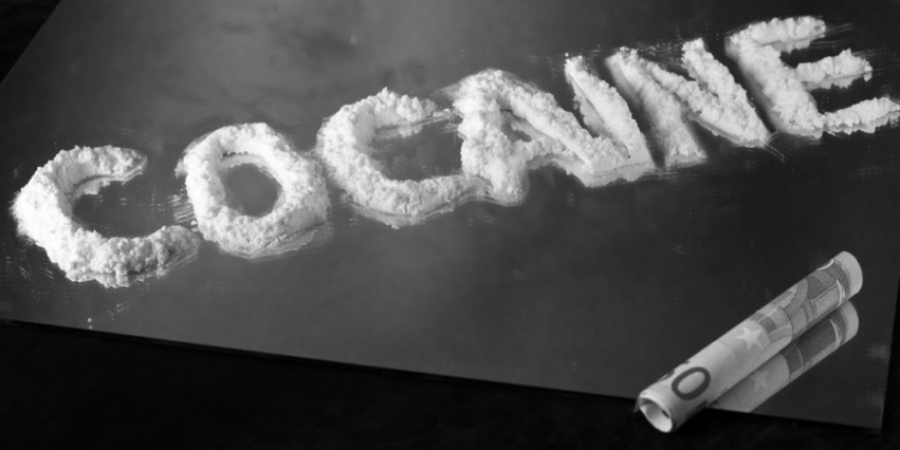 Drug dealers are now selling refillable vials because it's better for the environment