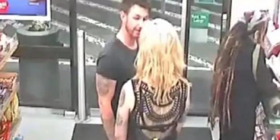 Transgender woman tries to cut a guyâ€™s head off after failed Tinder date