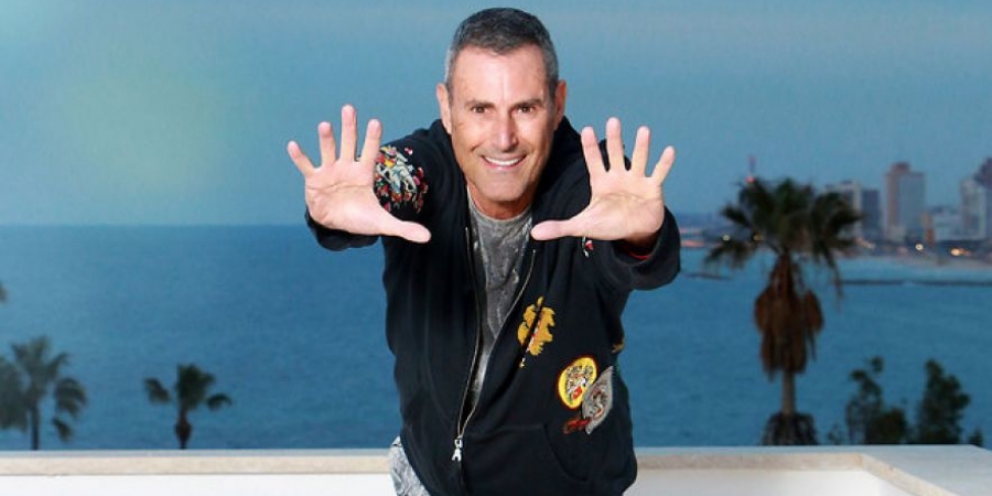 Uri Geller is using telepathy on Theresa May to try and stop Brexit