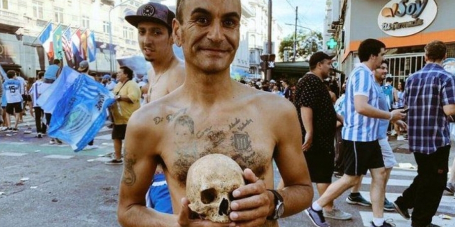 This Argentine football fan took his grandfather's skull to along to a title parade