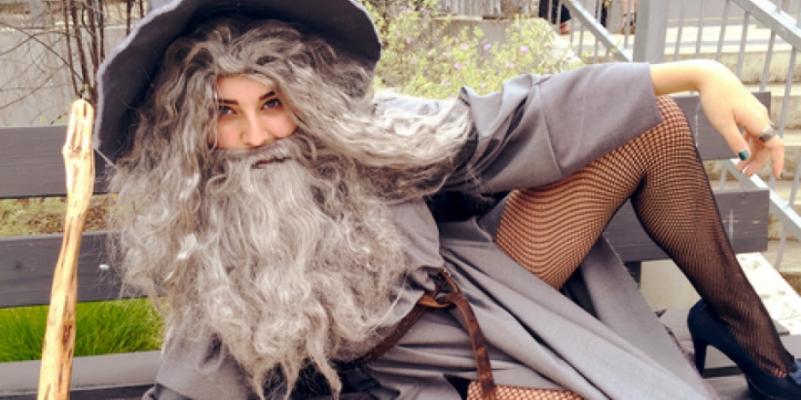 Dude tries to rob Poundland after paying street wizard Â£250 to turn him invisible