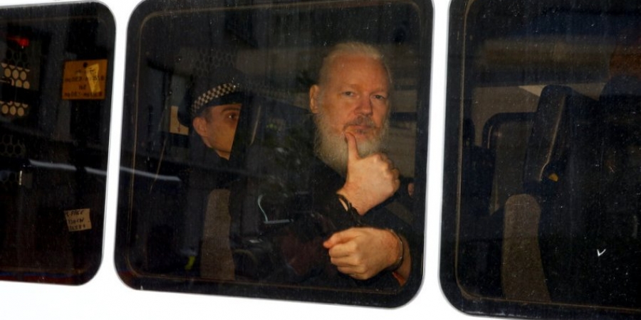 Apparently, Julian Assange liked to smear shit up the walls of the Ecuadorian Embassy