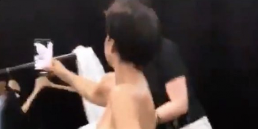 Lily Allen got REAL topless on Instagram!
