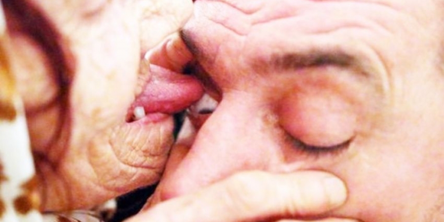 This Bosnian granny will lick your eyeball for 10 Euros!
