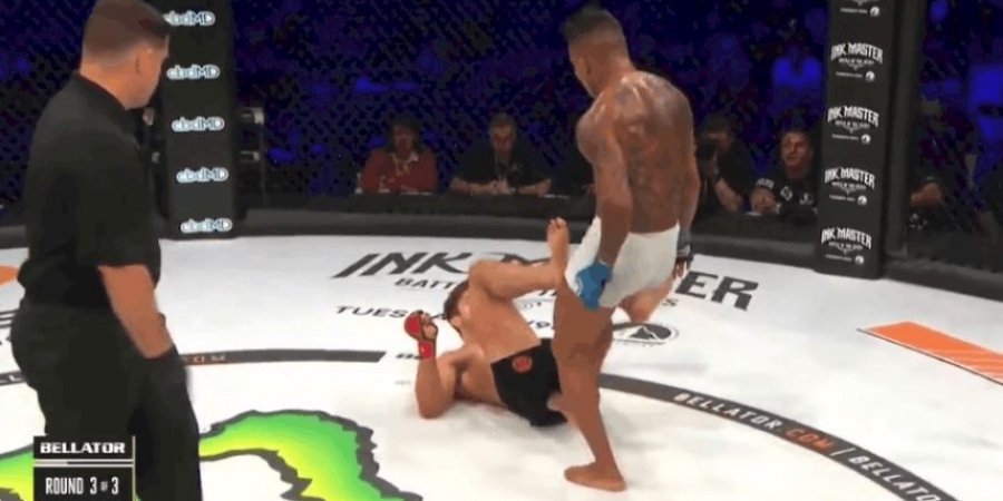 MMA fighter loses points for jamming big toe up opponents asshole