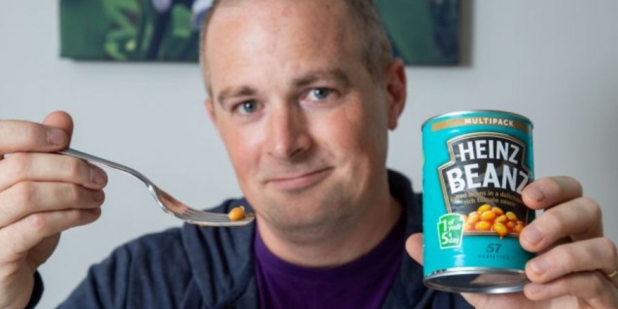 Dude finds only one bean in his tin of baked beans