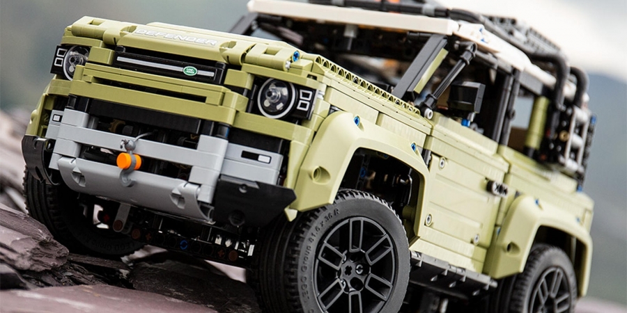 LEGO version of the new Land Rover Defender looks better than the real thing! How embarrassing!