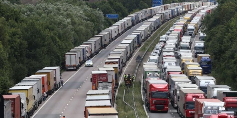 Government worried no-deal Brexit will see a rise in dogging among lorry drivers!