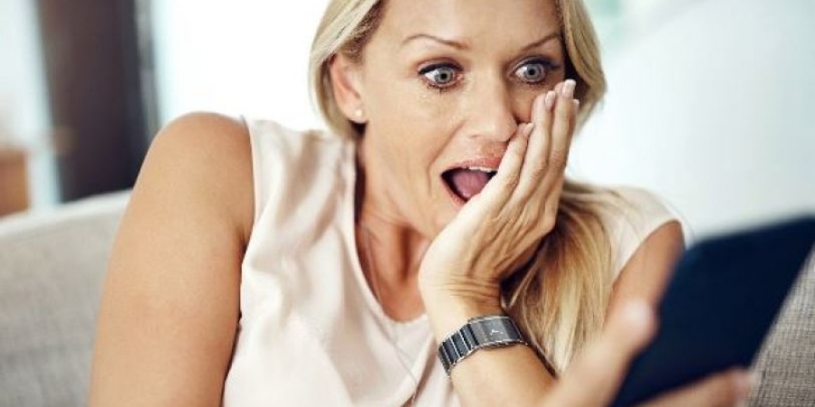 Woman accidentally sends pic of 'rejuvenated fanny' to 20-year-old son