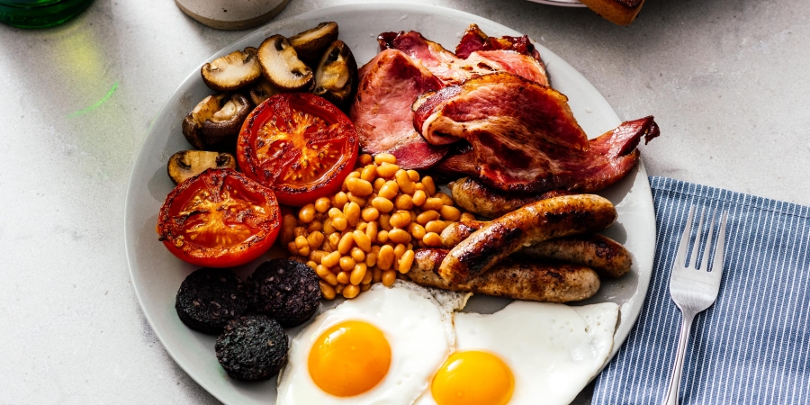NHS surgeon reckons we all need to start our day with a Full English Breakfast!
