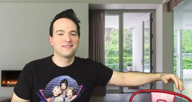 Dude plans on having a threesome with two female ghosts!