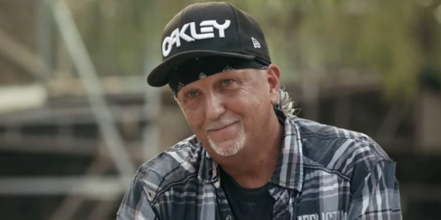 David Spade interviews three 'Tiger King' stars including John Finley & Jeff Lowe