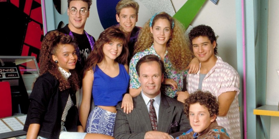 Original cast return for â€˜Saved by the Bellâ€™ reboot!