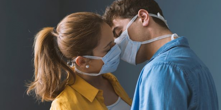 People are being advised to lay off rimming & blowjobs during sex!