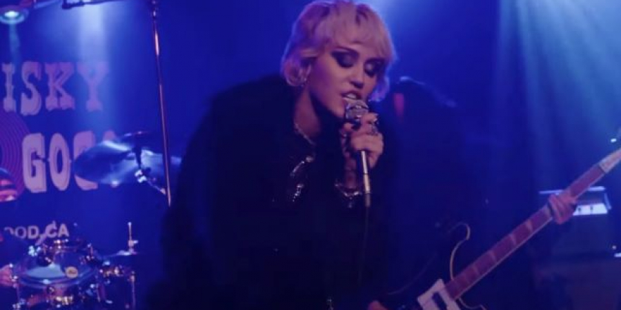 Miley Cyrus performs ‘Zombie’ cover & totally slays it