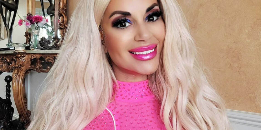 Woman considers selling eggs for £36k after dude says he wants offspring that look like her