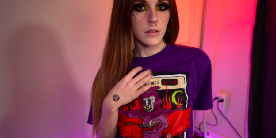 U.S Cam Girl Jessie Wolfe is Live on Rampant TV