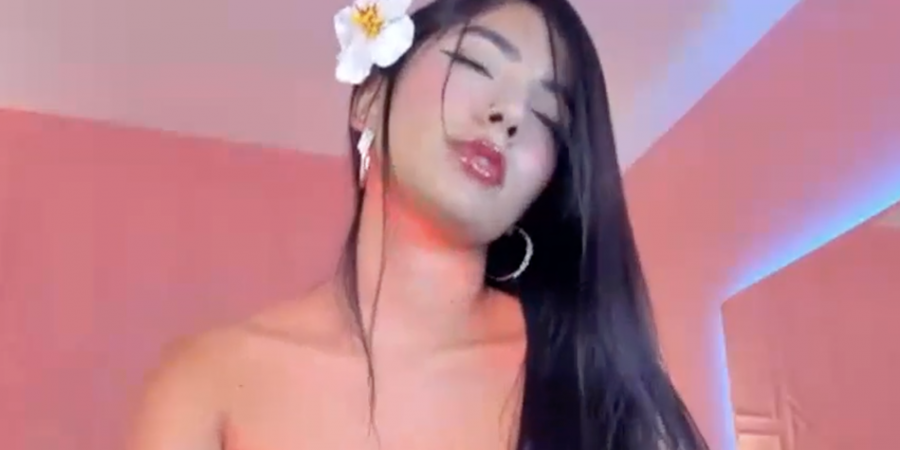 Naomy Ashe Sexy Latina Nipslip Video
